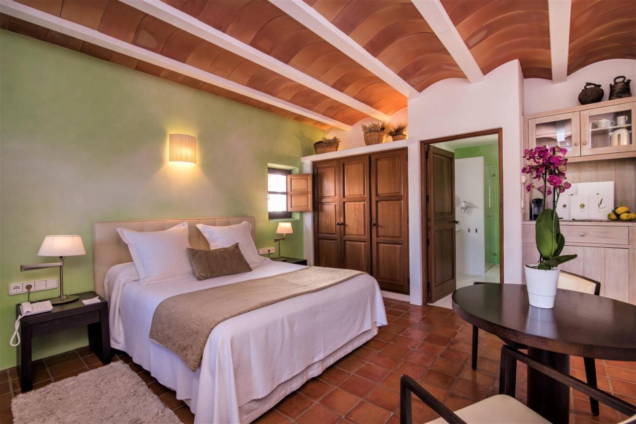 Hotel Rural & Spa Can Curreu サンタ・エウラリア・デス・リウ エクステリア 写真